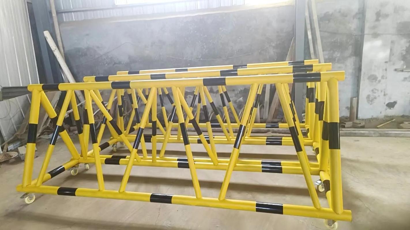 防沖撞設(shè)施.防沖撞升降柱,拒馬,破胎器,路障機(jī)專業(yè)供應(yīng)商,各